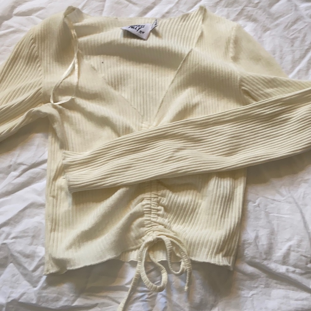 Cream long sleeve with middle tie